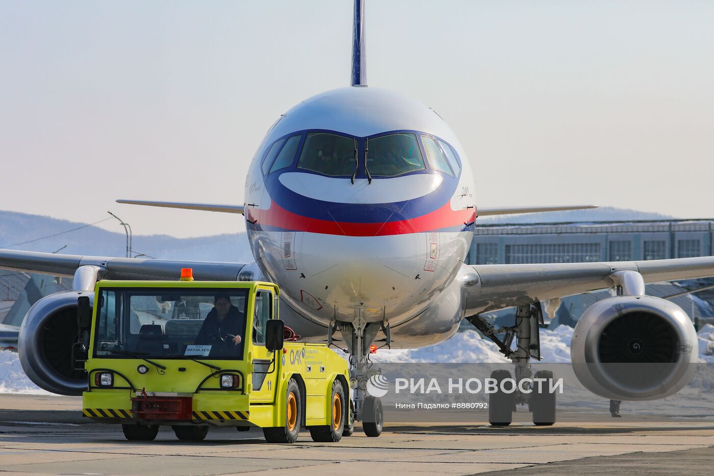 Самолет "Суперджет" с двигателями ПД-8 совершил первый полет 