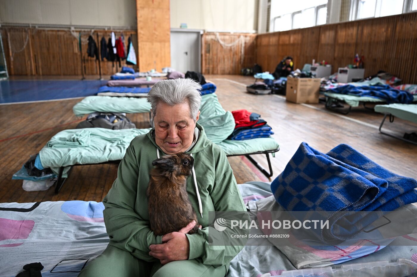 Эвакуированные из Суджи мирные жители