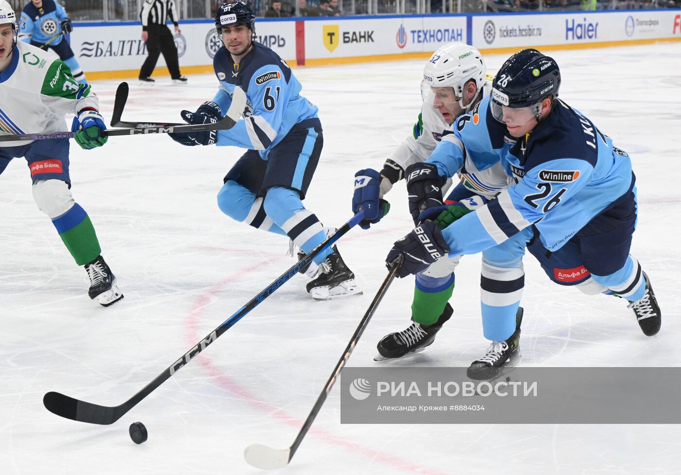 Хоккей. КХЛ. Матч "Сибирь" - "Салават Юлаев"
