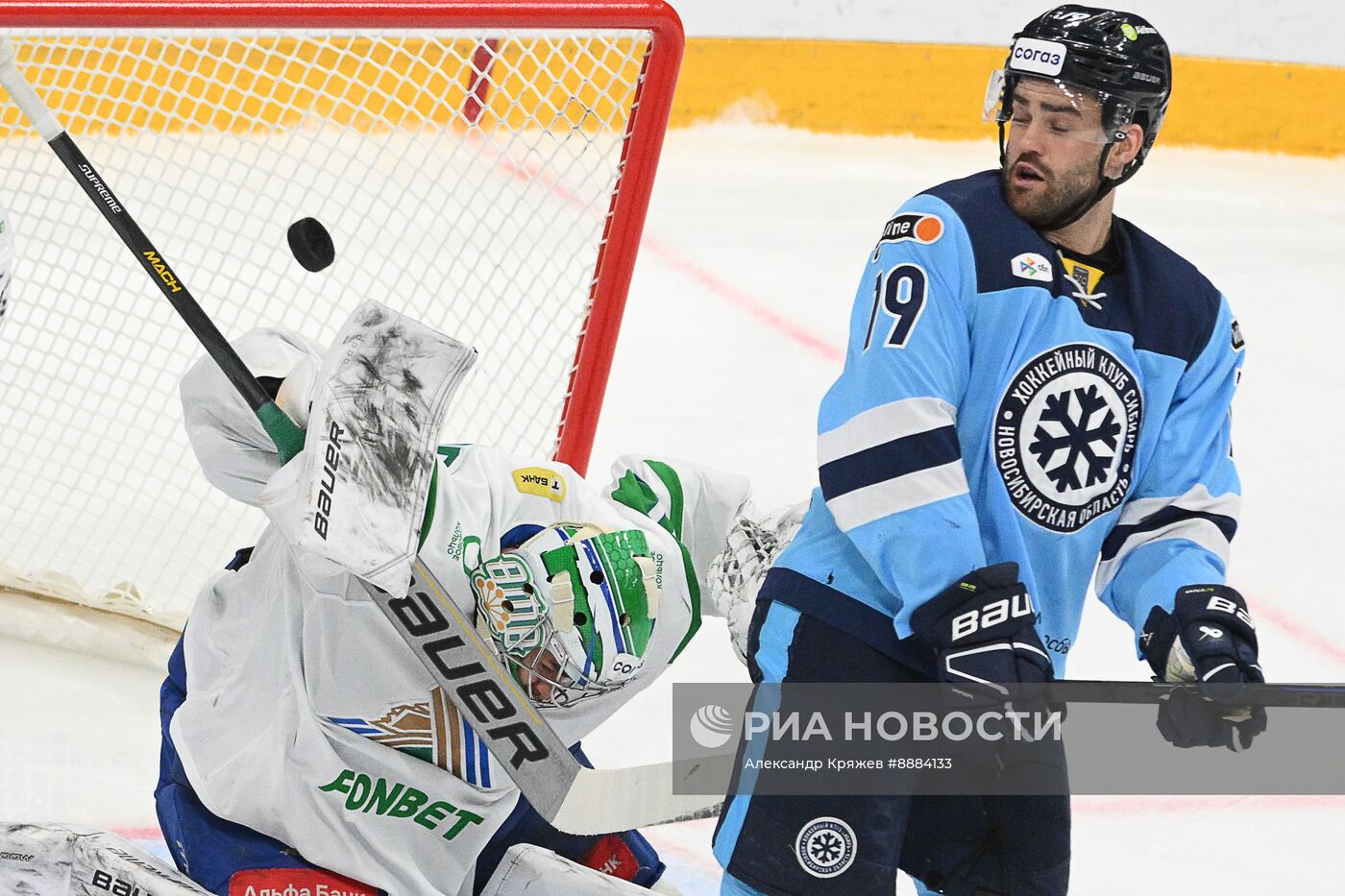 Хоккей. КХЛ. Матч "Сибирь" - "Салават Юлаев"
