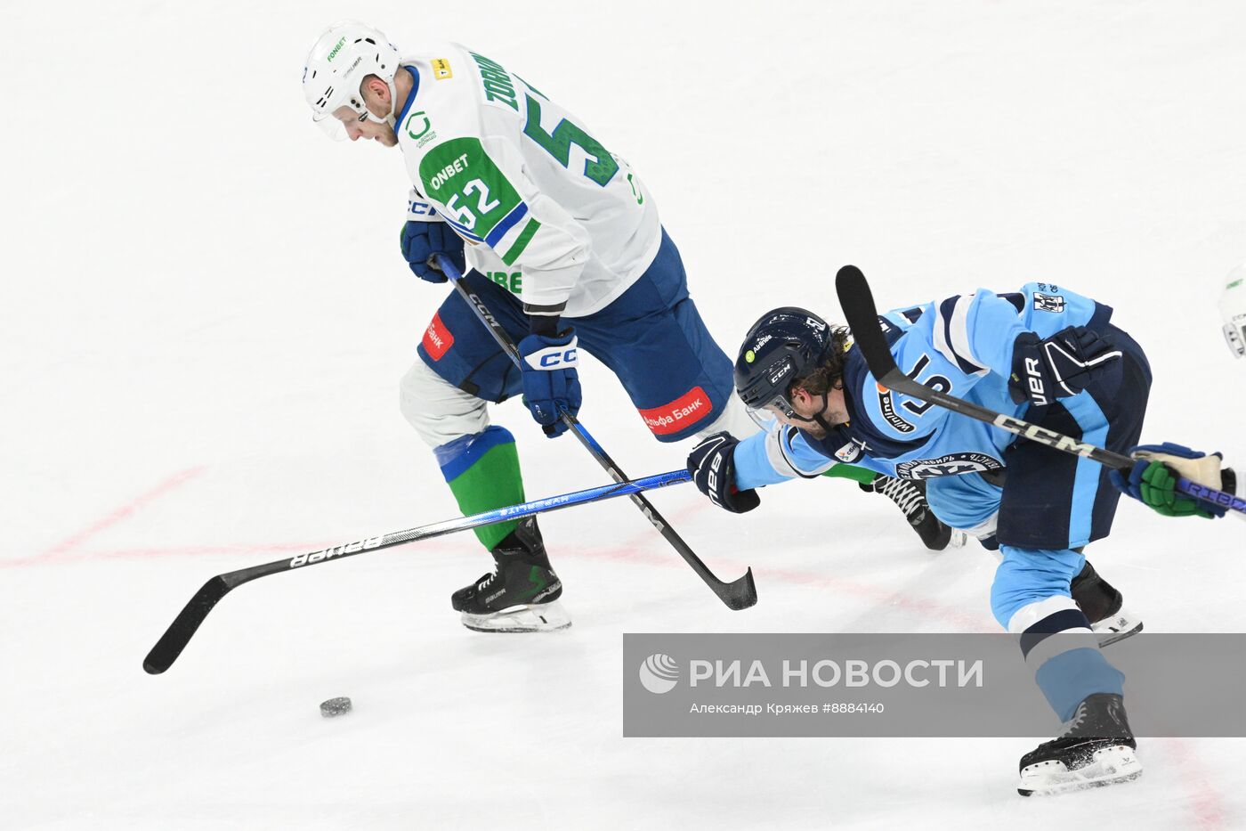 Хоккей. КХЛ. Матч "Сибирь" - "Салават Юлаев"
