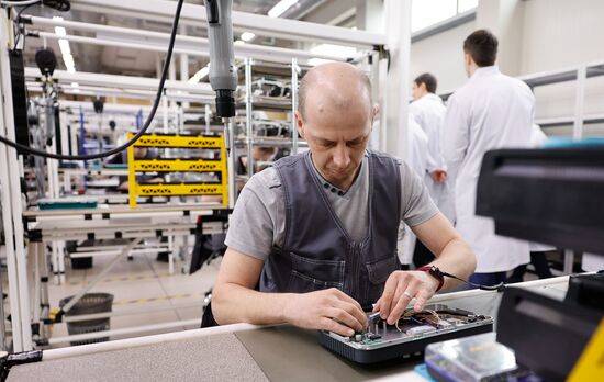 Разработка систем искусственного интеллекта для беспилотных транспортных средств