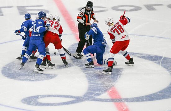 Хоккей. КХЛ. Матч "Динамо М" - "Локомотив"