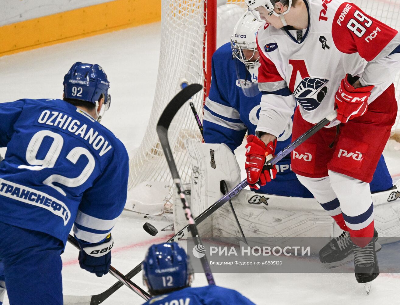 Хоккей. КХЛ. Матч "Динамо М" - "Локомотив"