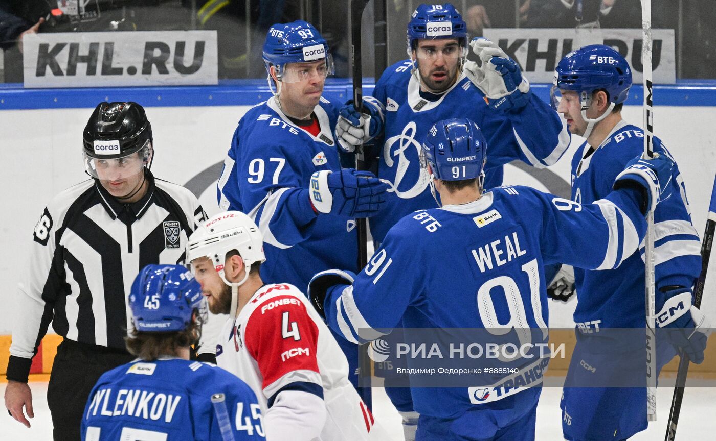 Хоккей. КХЛ. Матч "Динамо М" - "Локомотив"