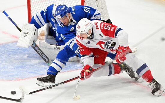 Хоккей. КХЛ. Матч "Динамо М" - "Локомотив"