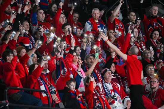 Хоккей. КХЛ. Матч "Динамо М" - "Локомотив"