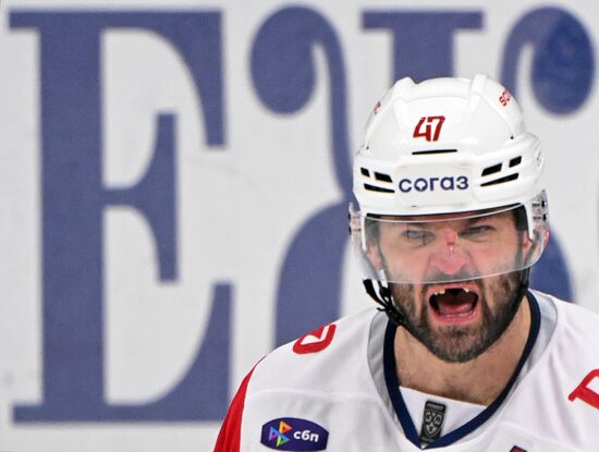 Хоккей. КХЛ. Матч "Динамо М" - "Локомотив"