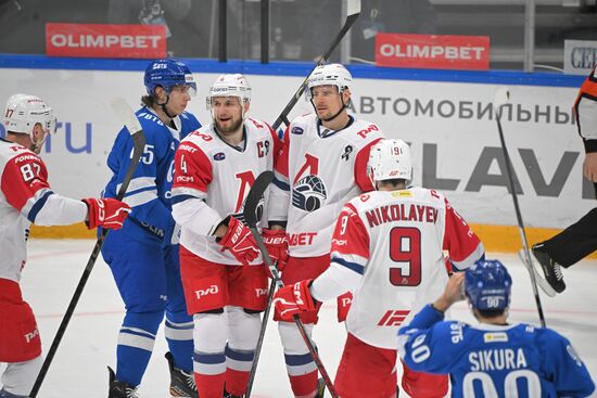 Хоккей. КХЛ. Матч "Динамо М" - "Локомотив"