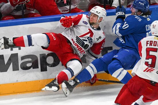 Хоккей. КХЛ. Матч "Динамо М" - "Локомотив"