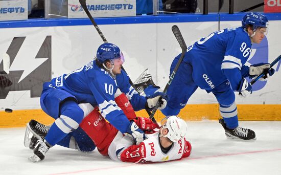 Хоккей. КХЛ. Матч "Динамо М" - "Локомотив"