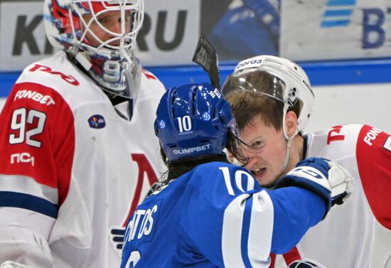 Хоккей. КХЛ. Матч "Динамо М" - "Локомотив"