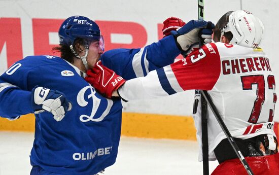 Хоккей. КХЛ. Матч "Динамо М" - "Локомотив"