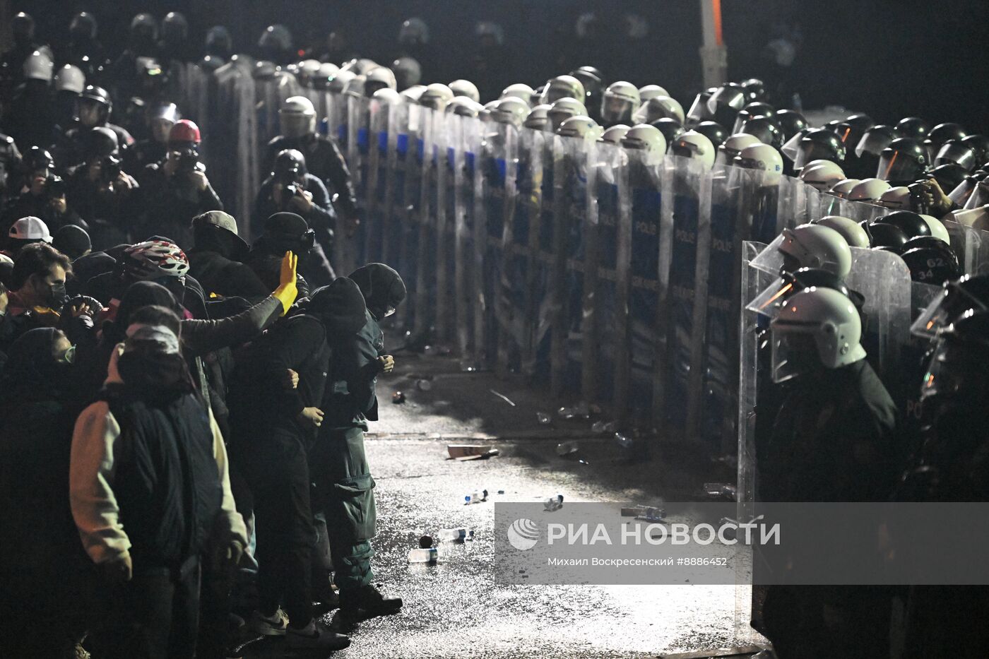 Акция в поддержку арестованного мэра Стамбула Имамоглу
