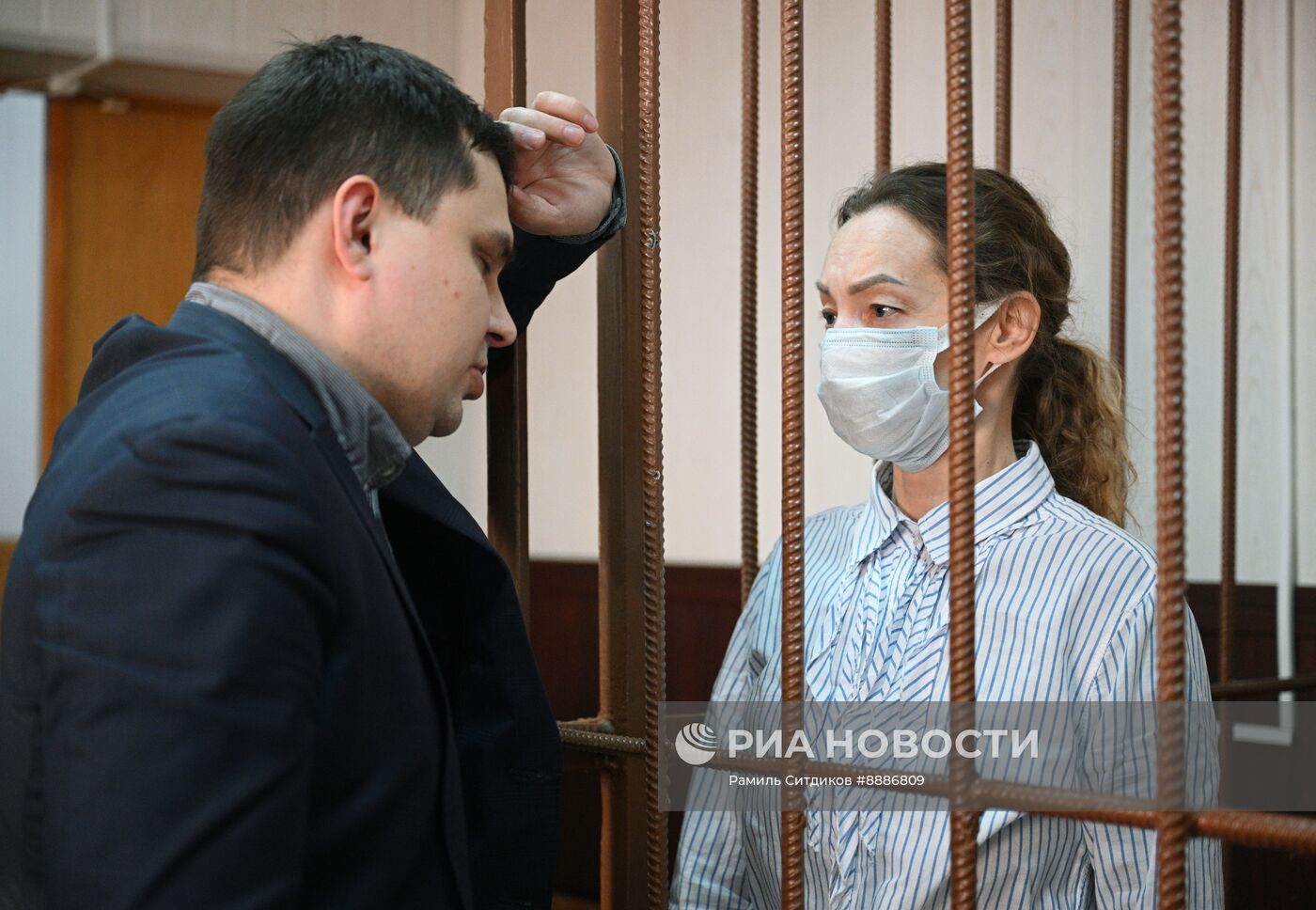 Заседание суда по делу о мошенничестве с квартирой Л. Долиной