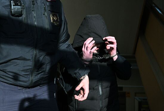 Заседание суда по делу о мошенничестве с квартирой Л. Долиной