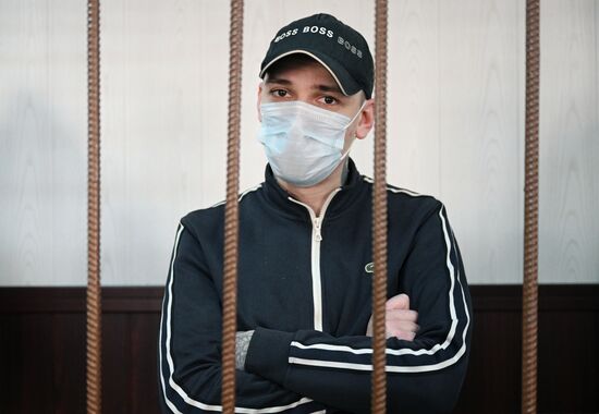 Заседание суда по делу о мошенничестве с квартирой Л. Долиной