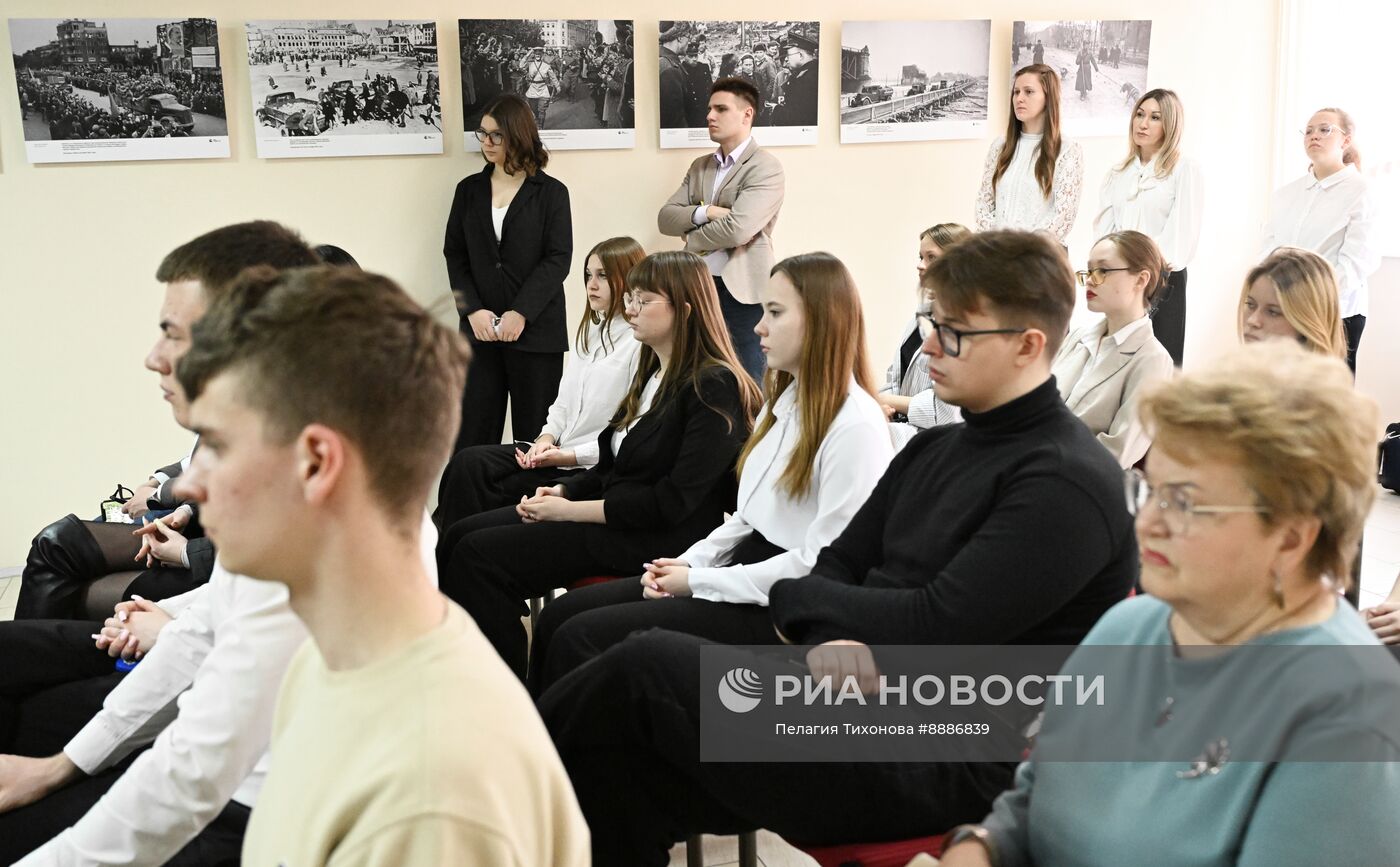 Открытие фотовыставки "Освобождение. Путь к Победе. Восстановление Европы"