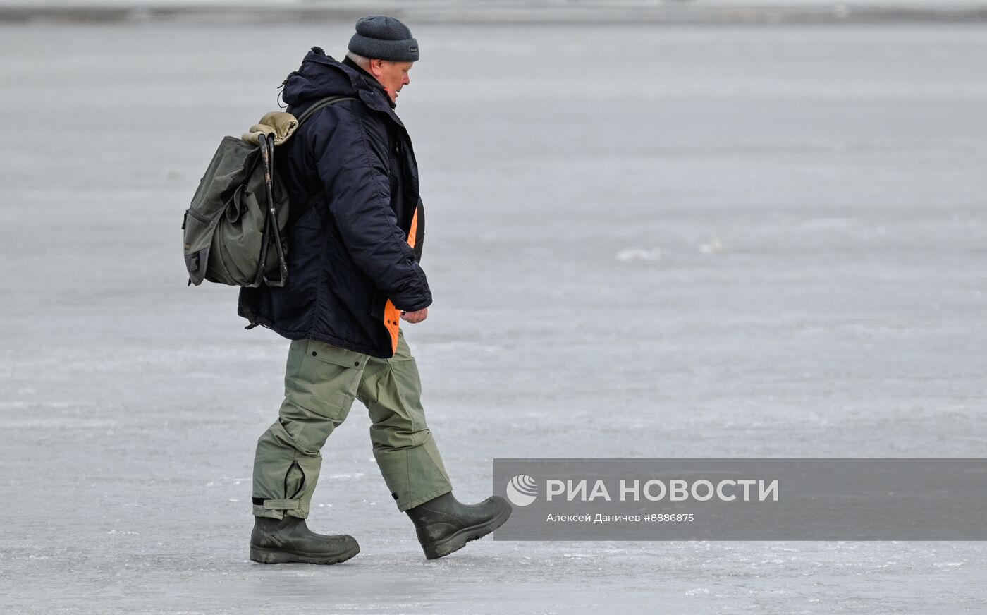 Рыбалка на льду Финского залива