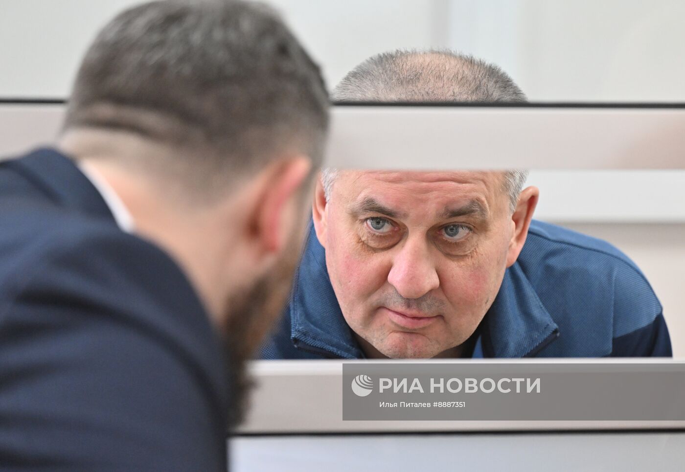 Рассмотрение по существу уголовного дела в отношении генерала В. Шамарина