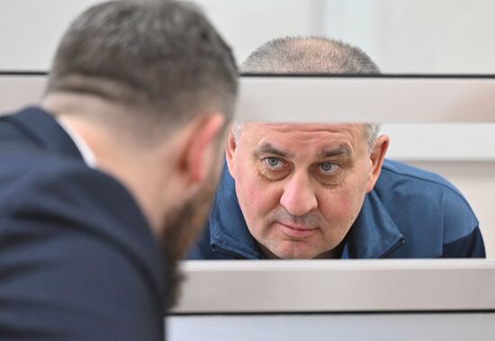 Рассмотрение по существу уголовного дела в отношении генерала В. Шамарина