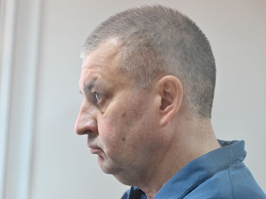 Рассмотрение по существу уголовного дела в отношении генерала В. Шамарина