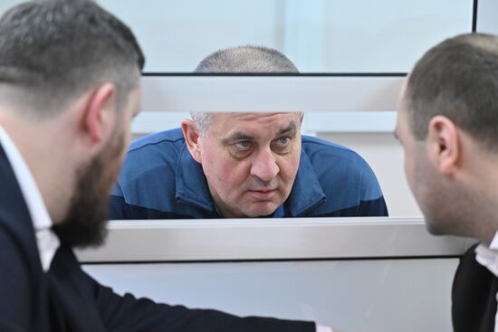 Рассмотрение по существу уголовного дела в отношении генерала В. Шамарина