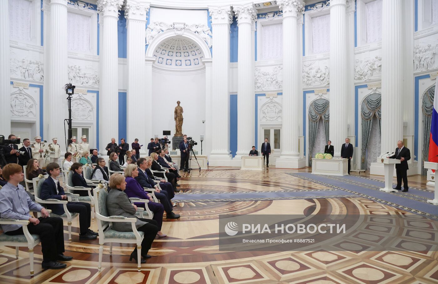 Президент Владимир Путин вручил премии в области культуры