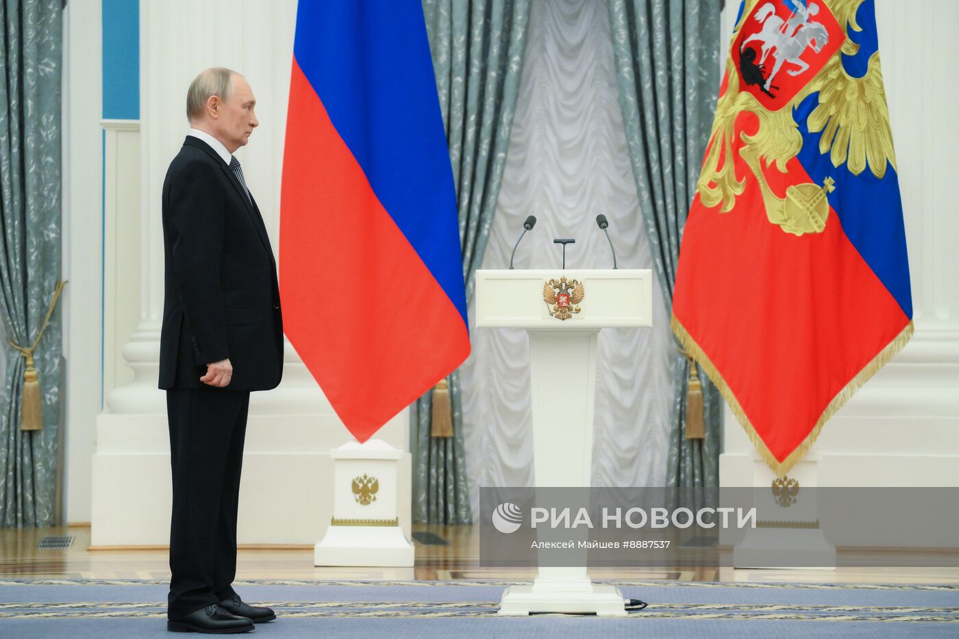 Президент Владимир Путин вручил премии в области культуры