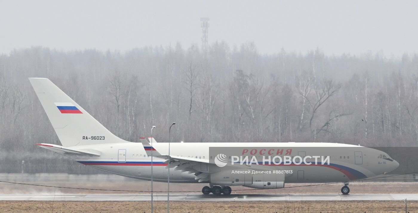Правительственный самолет вылетел из Санкт-Петербурга в Нью-Йорк
