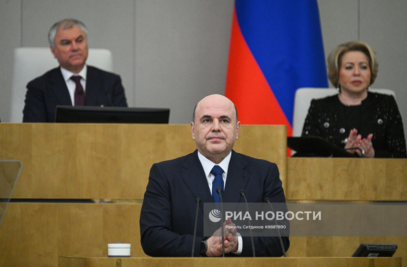 Премьер-министр Михаил Мишустин выступил с отчетом в Госдуме