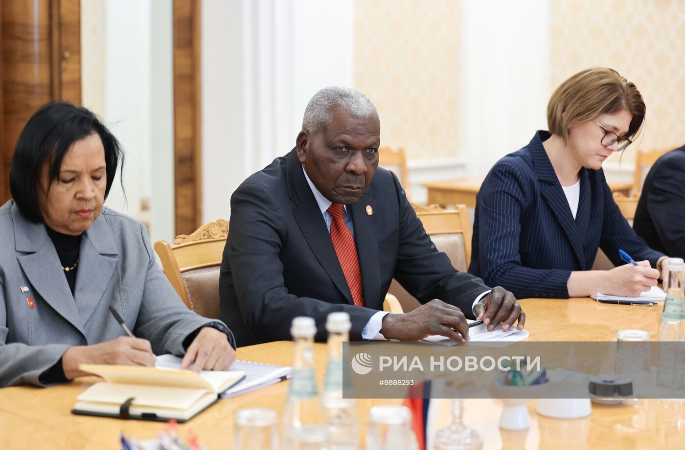 Встреча главы МИД РФ С. Лаврова и председателя Национальной ассамблеи народной власти Кубы Эстебана Ласо Эрнандеса