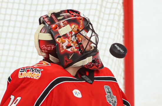 Хоккей. КХЛ. Матч "Автомобилист" - "Ак Барс"