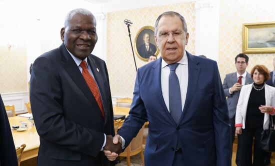 Встреча главы МИД РФ С. Лаврова и председателя Национальной ассамблеи народной власти Кубы Эстебана Ласо Эрнандеса