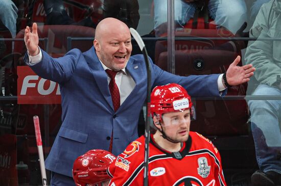 Хоккей. КХЛ. Матч "Автомобилист" - "Ак Барс"