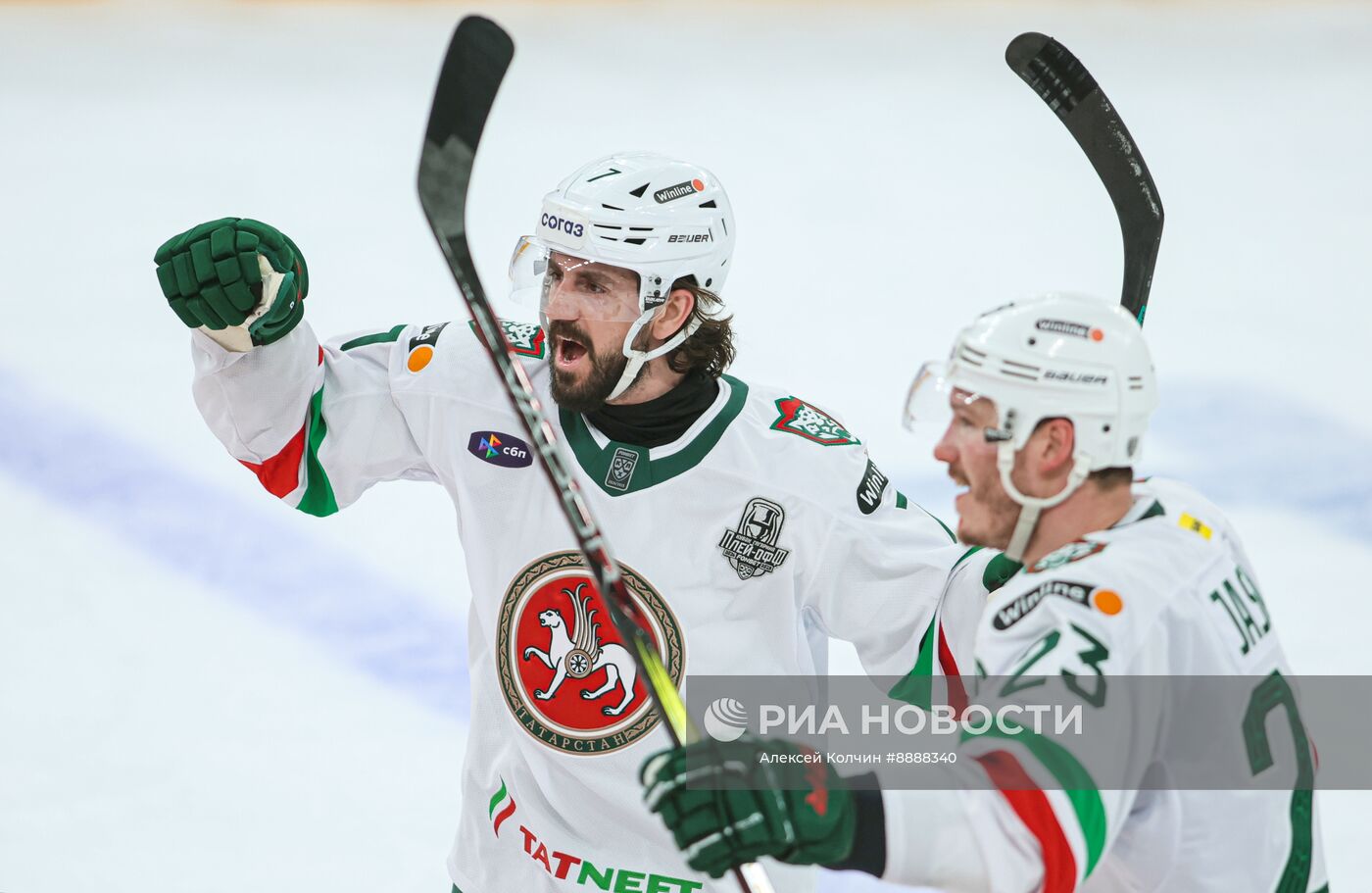 Хоккей. КХЛ. Матч "Автомобилист" - "Ак Барс"