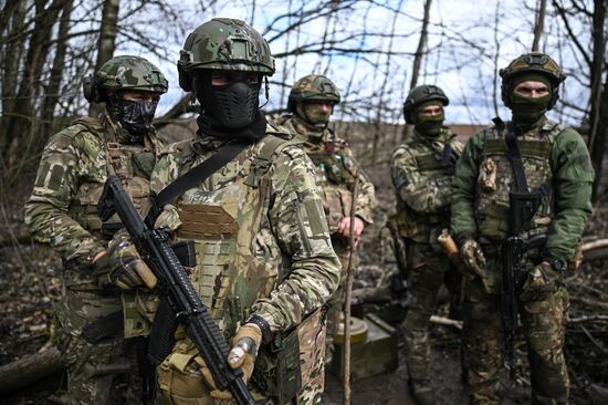 Отработка боевого слаживания подразделениями ВДВ в Курской области