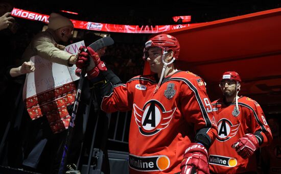 Хоккей. КХЛ. Матч "Автомобилист" - "Ак Барс"