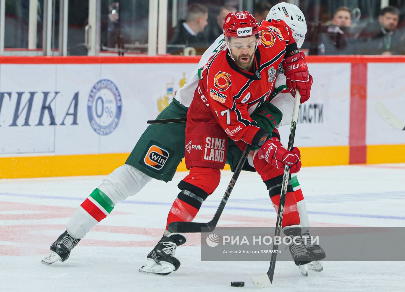 Хоккей. КХЛ. Матч "Автомобилист" - "Ак Барс"