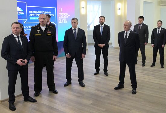 Рабочая поездка президента Владимира Путина в Мурманск