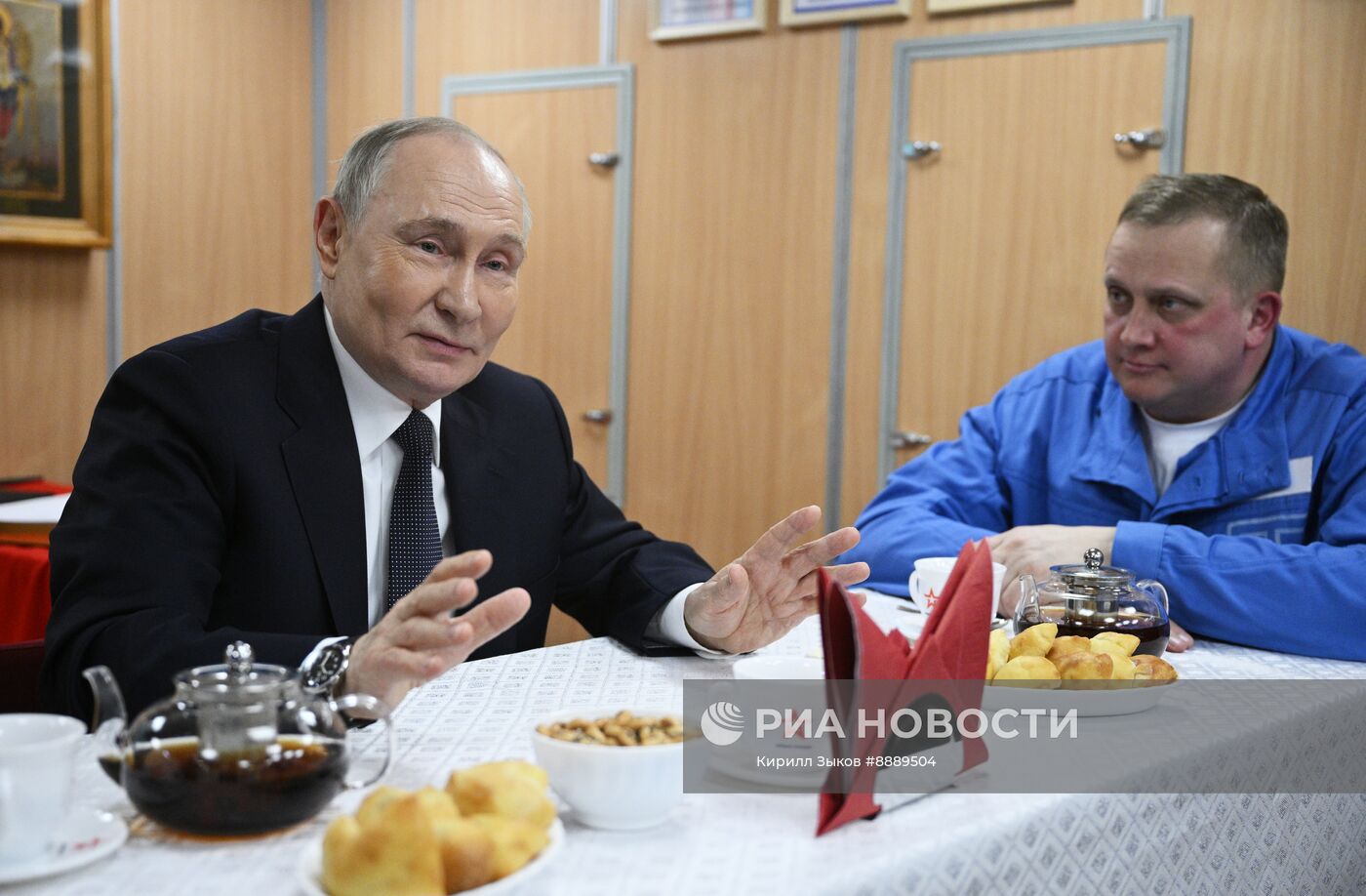 Рабочая поездка президента Владимира Путина в Мурманск