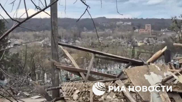 Работа штурмовиков 22-го мотострелкового полка в центре Гуево в Курской области