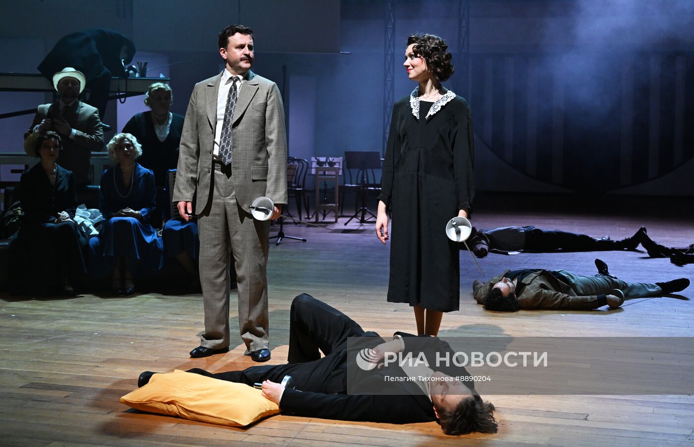 Спектакль "Зависть" в театре "Школа драматического искусства"