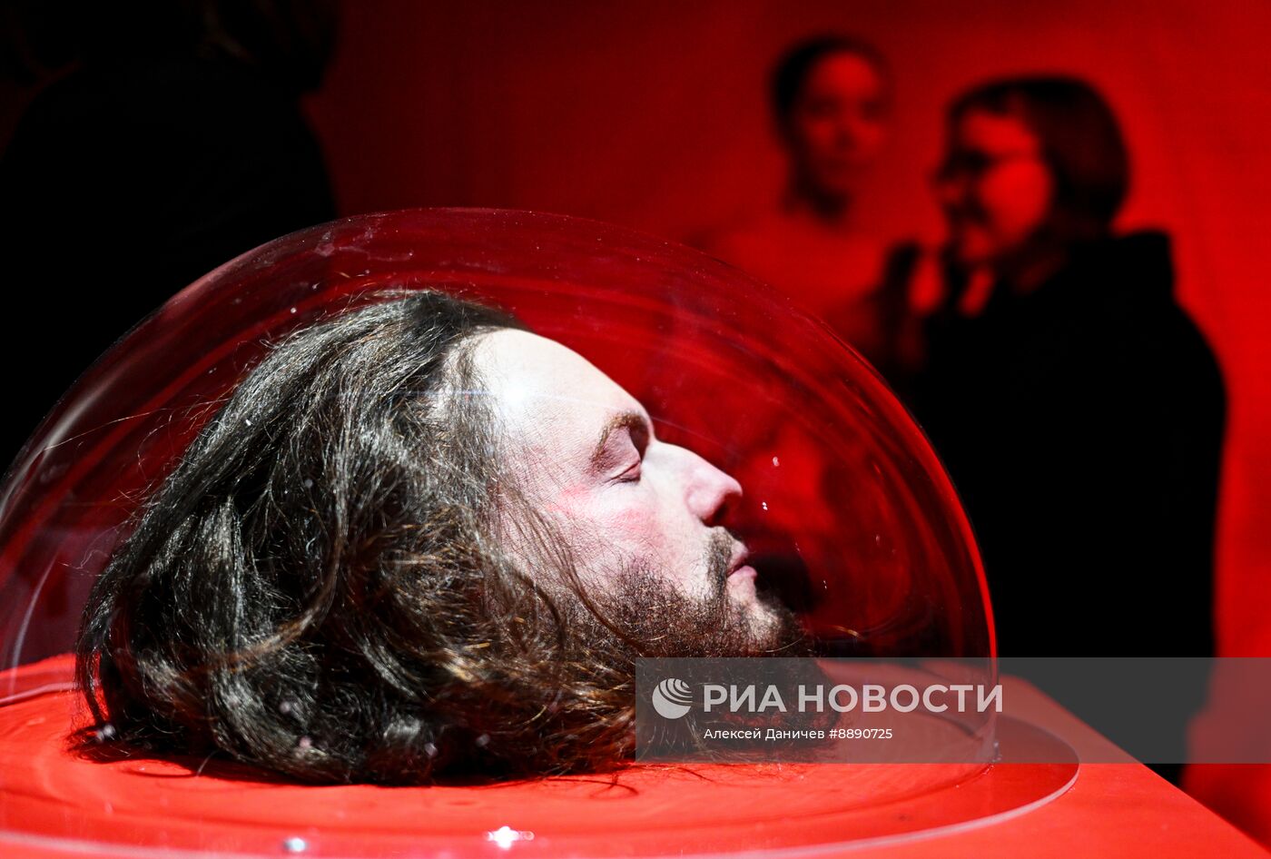 Выставка "Деяния женщин" в Санкт-Петербурге