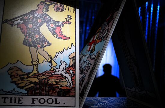 Выставка "Деяния женщин" в Санкт-Петербурге