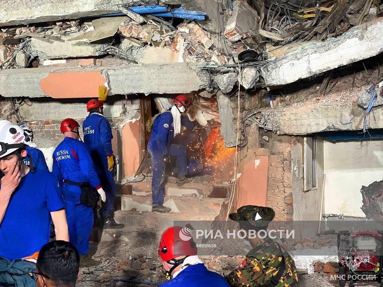 МЧС России ликвидирует последствия землетрясения в Мьянме