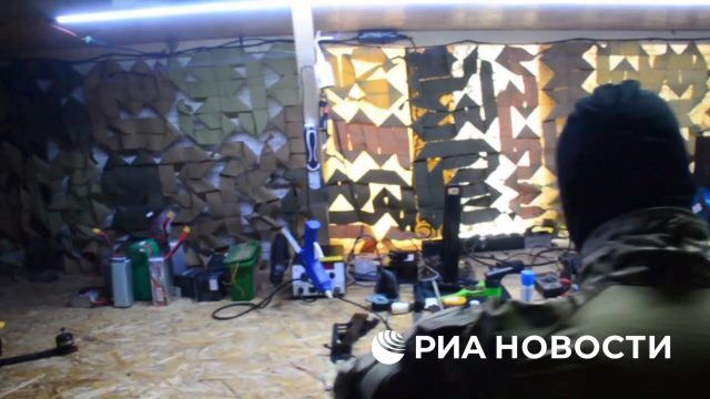 Операторы БПЛА перед выполнением задачи сами собирают свои коптеры