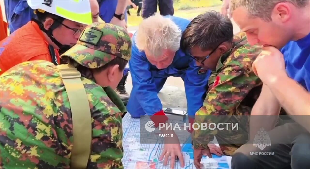 МЧС России ликвидирует последствия землетрясения в Мьянме