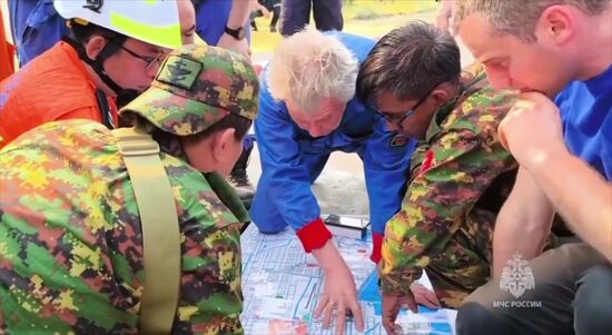 МЧС России ликвидирует последствия землетрясения в Мьянме