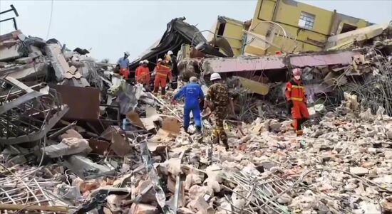 МЧС России ликвидирует последствия землетрясения в Мьянме